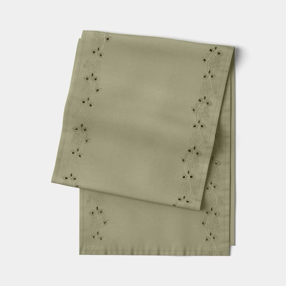 72"x14" nwt Table Runner Eyelet Green - Threshold